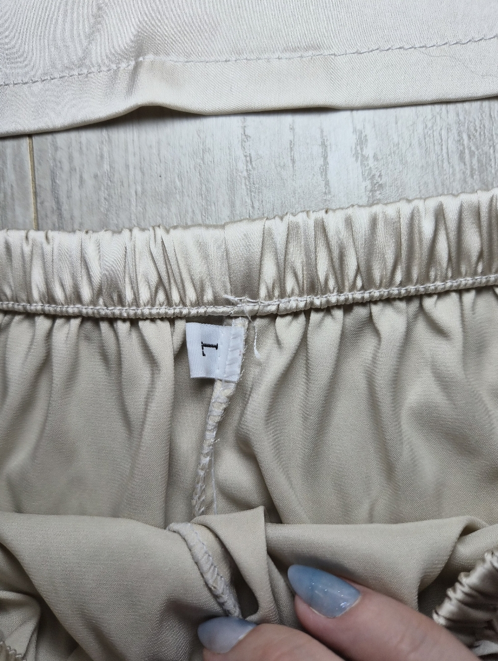 Silk-Feel Cream Cami & Ruffle Short Sleep Set Large - Picture 4 of 7